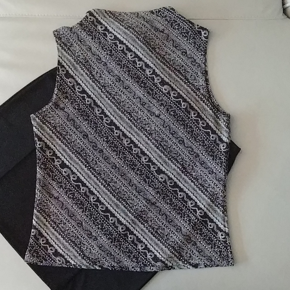 Drop Neck Short Sleeve Top Sz S - Picture 2 of 5